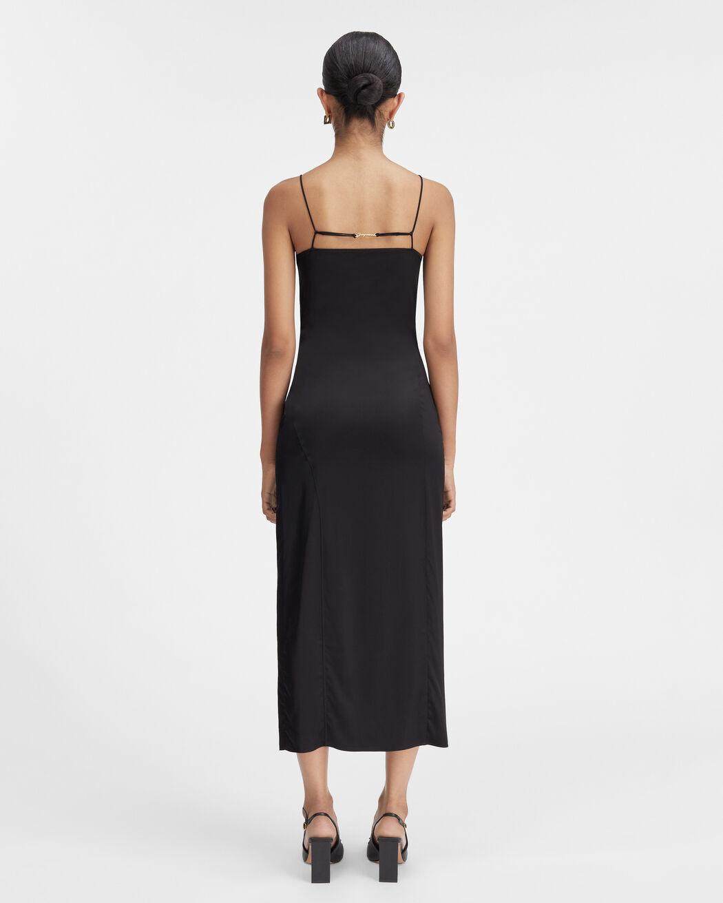 فستان La Robe Notte jacquemus فستان la robe notte