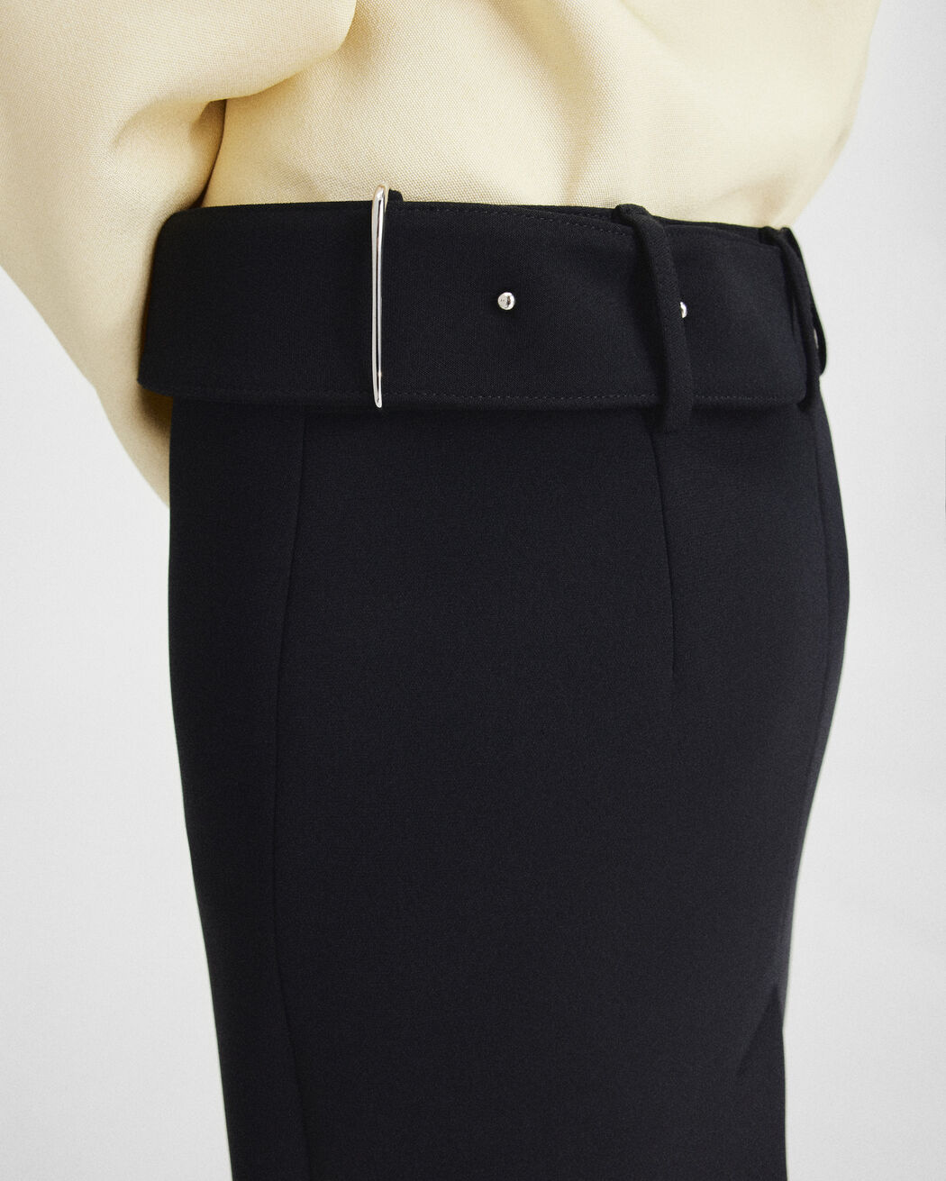 The Obra skirt jacquemus the obra skirt