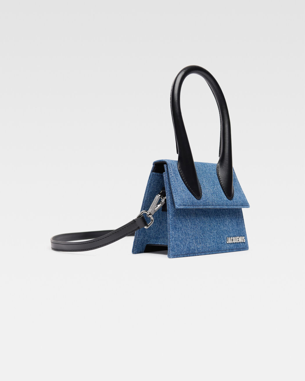 The medium Chiquito jacquemus the medium chiquito