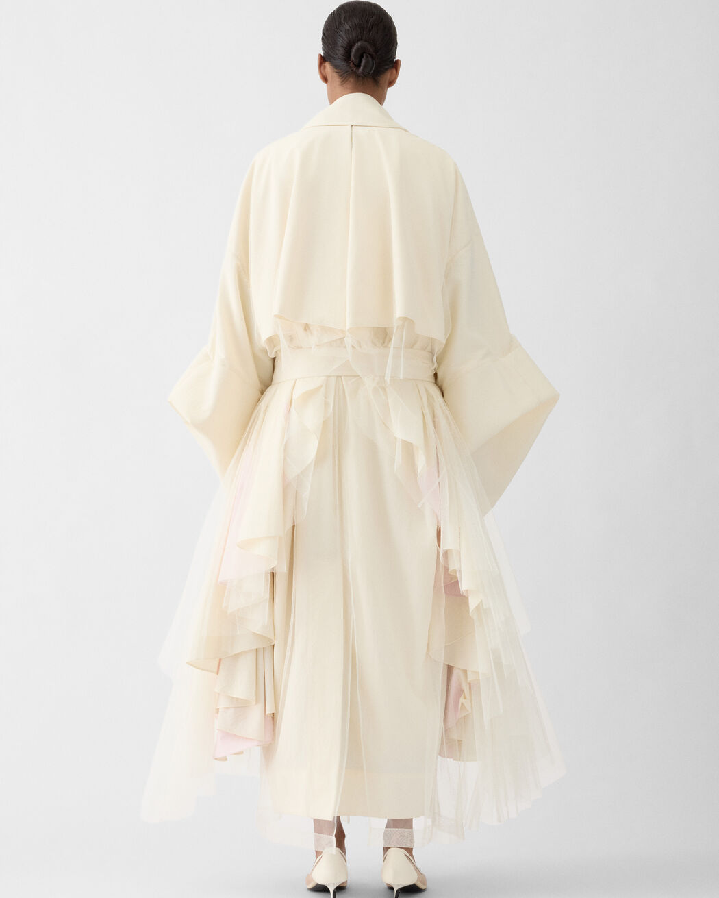 معطف ترنش The Provençale jacquemus معطف ترنش the proven ale