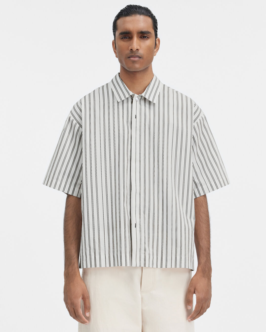 قميص La Chemise Manches Courte jacquemus قميص la chemise manches courte
