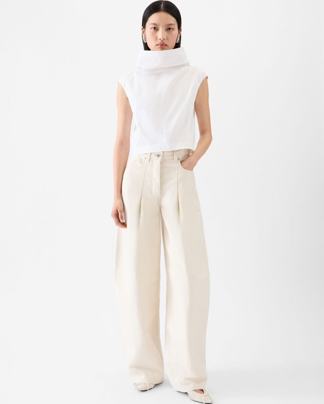 The Ovalo de-Nîmes denim pants jacquemus the ovalo de n mes denim pants