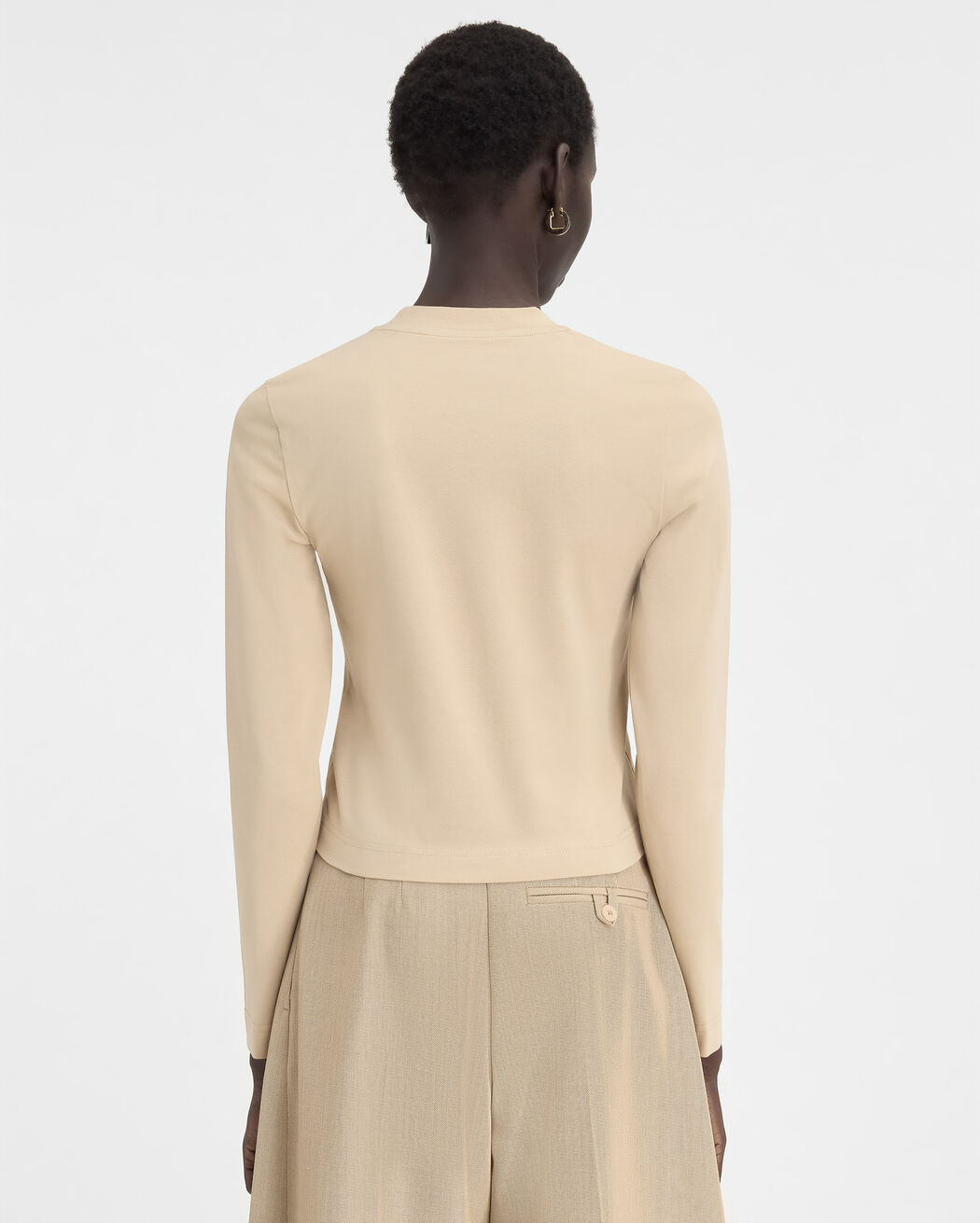 تي شيرت Le T-Shirt Gros Grain Manches Longues jacquemus تي شيرت le t shirt gros grain manches longues