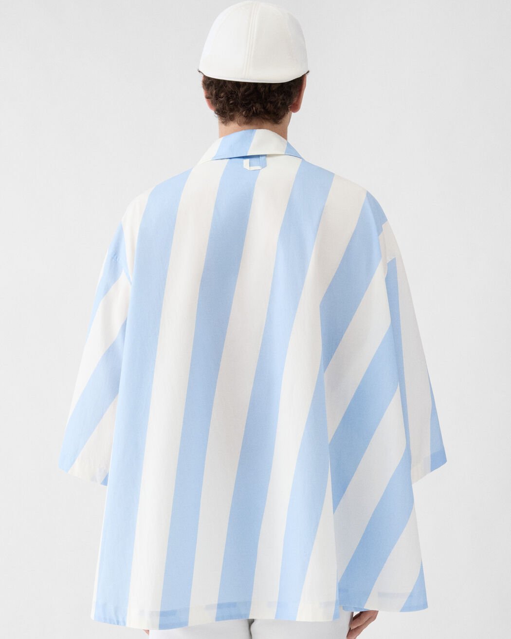 The Triangle shirt jacquemus the triangle shirt