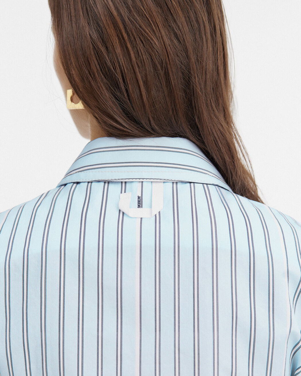 The Bari cropped shirt jacquemus the bari cropped shirt