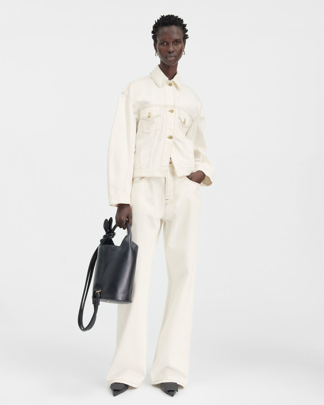 The denim de-Nîmes jacket jacquemus the denim de n mes jacket