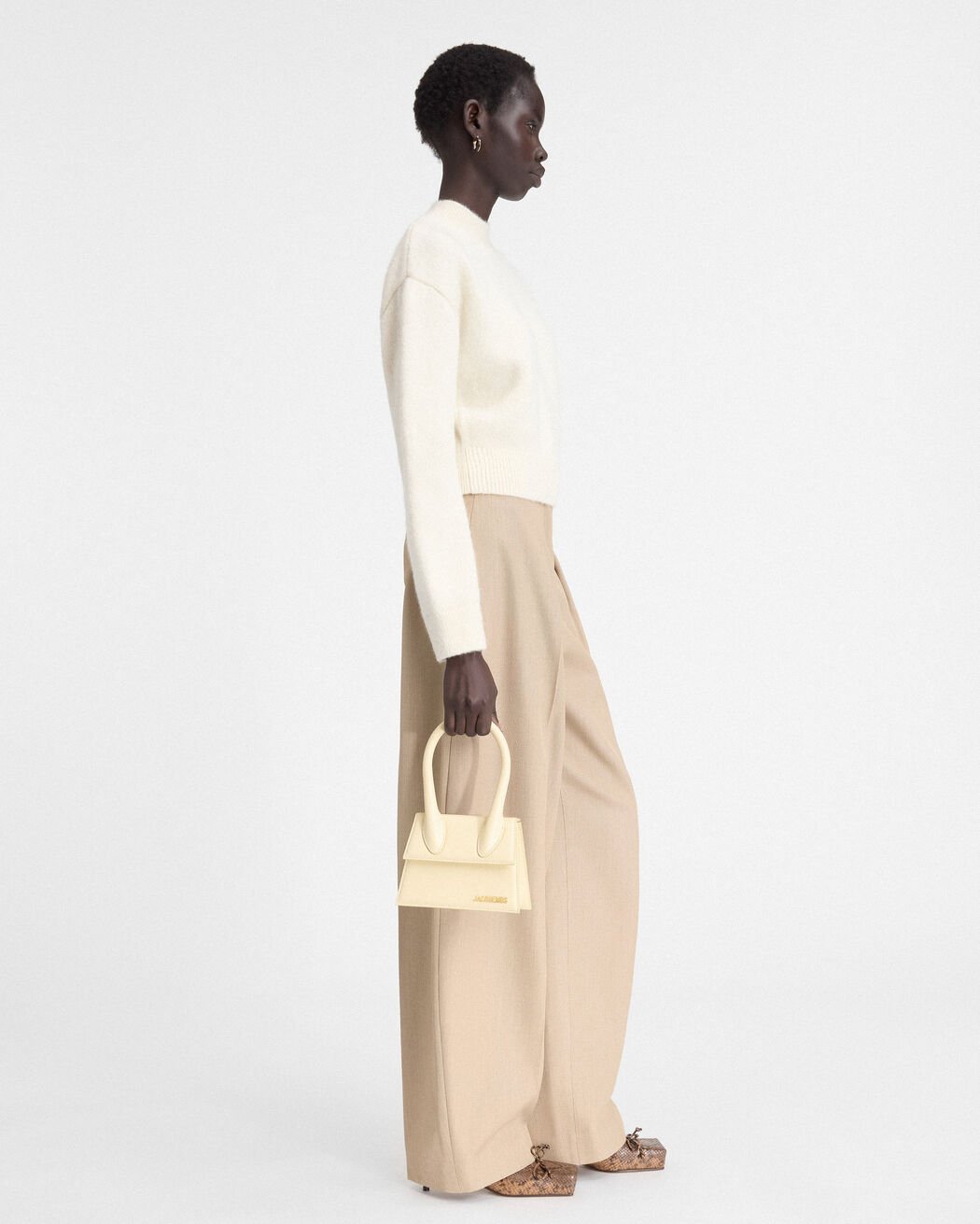 حقيبة The medium Chiquito jacquemus حقيبة the medium chiquito