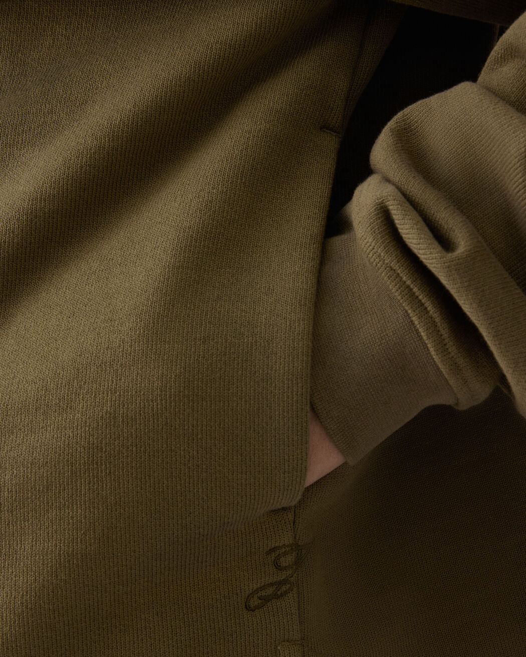 The Rond Carré zipped-rollneck sweatshirt jacquemus the rond carr zipped rollneck sweatshirt