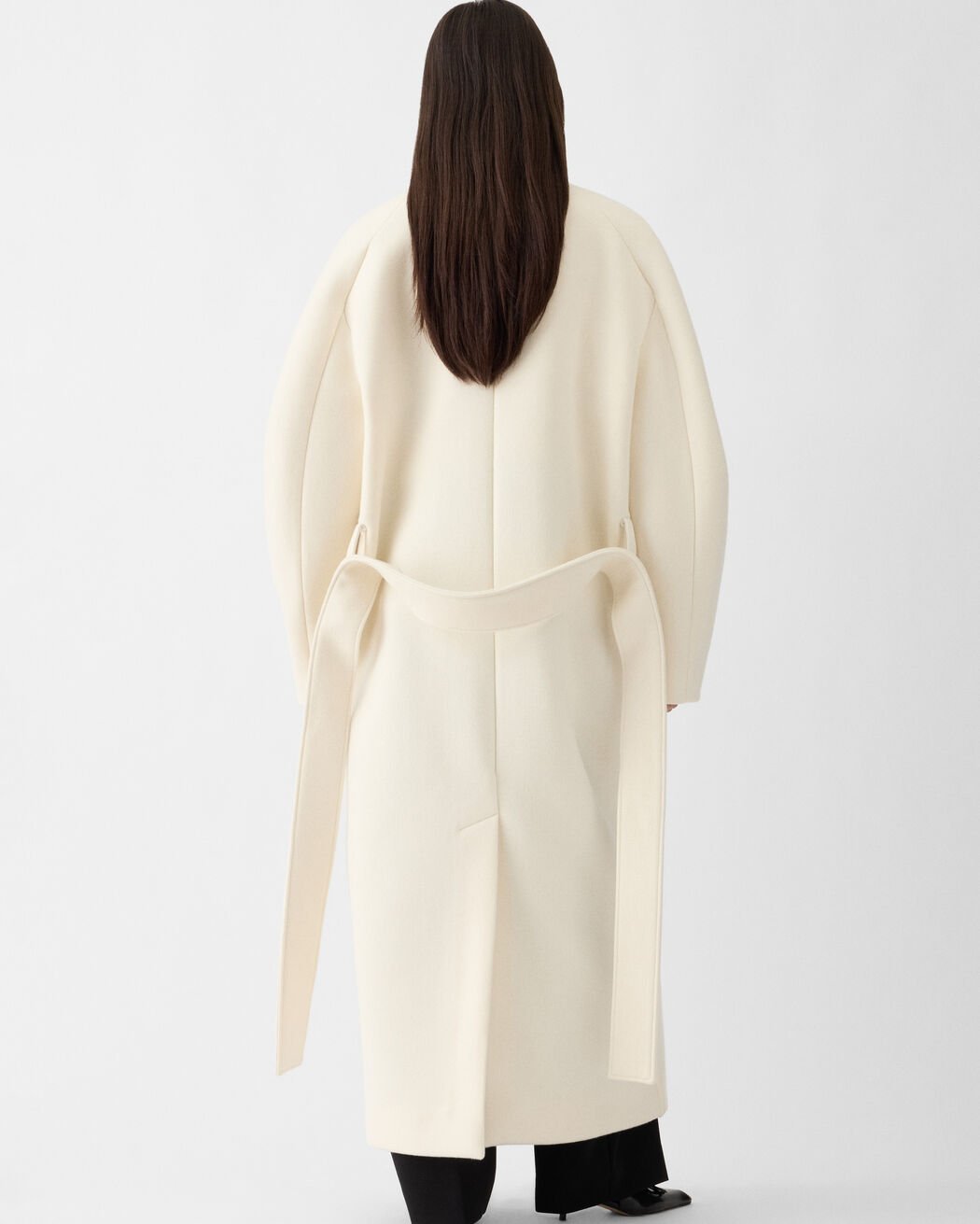 The Man's coat jacquemus the man s coat