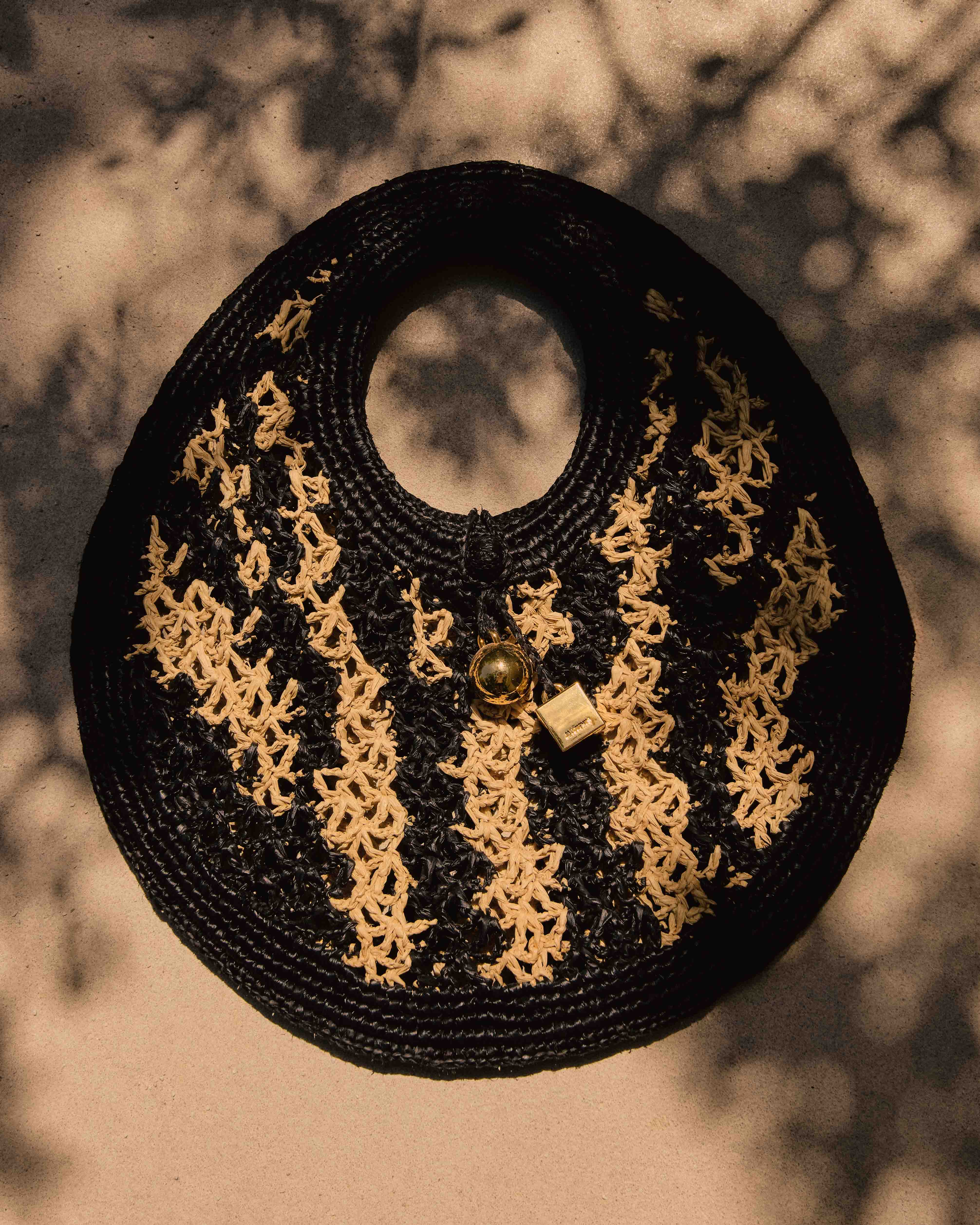 the-spiaggia-round-bag