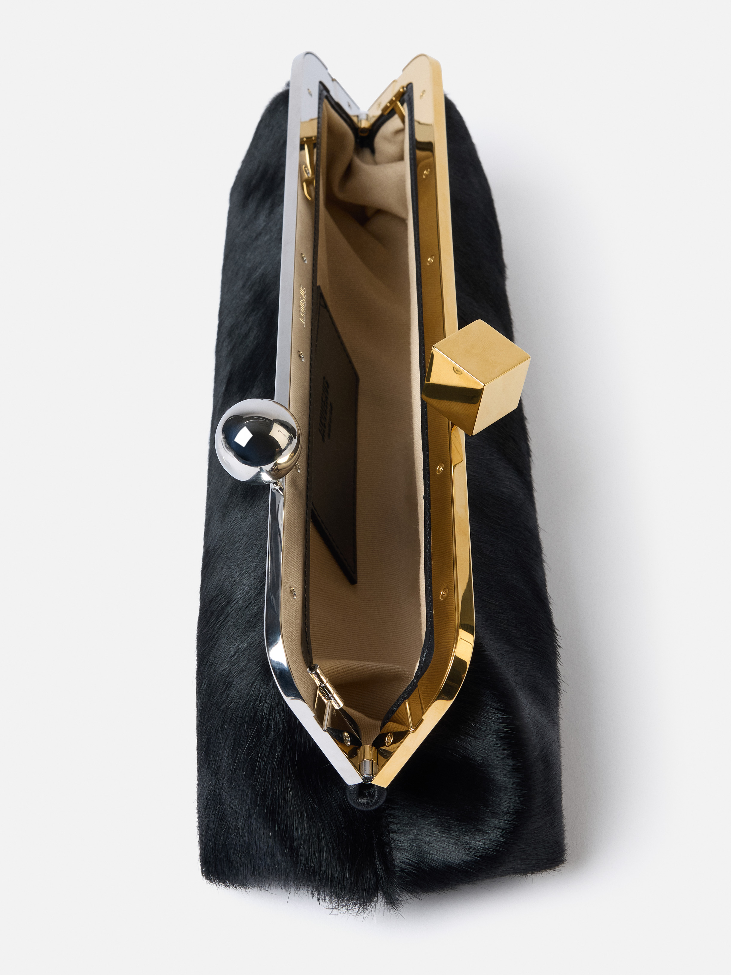 The Salon Clutch