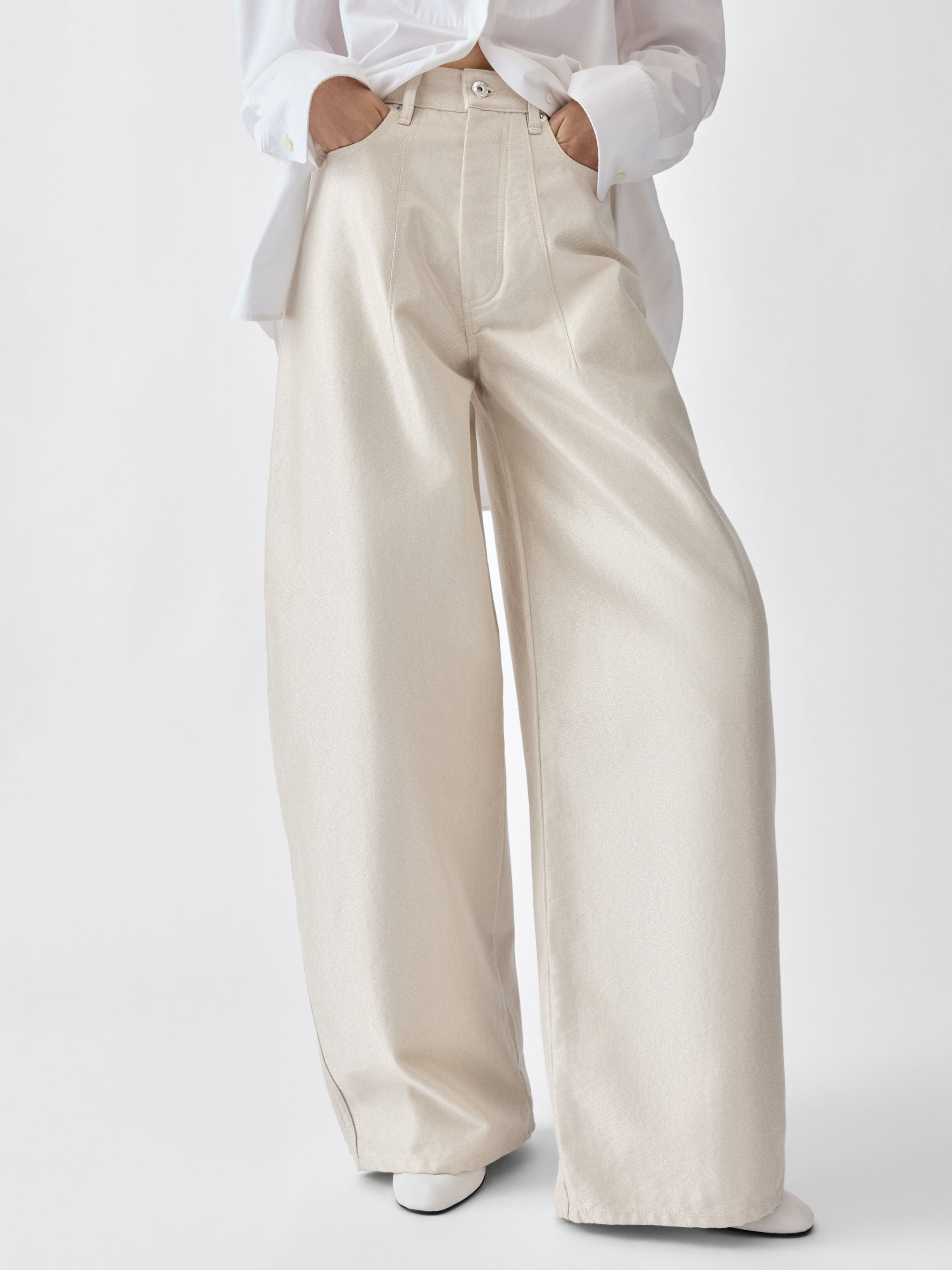 The De-nîmes Ovalo Denim Pants