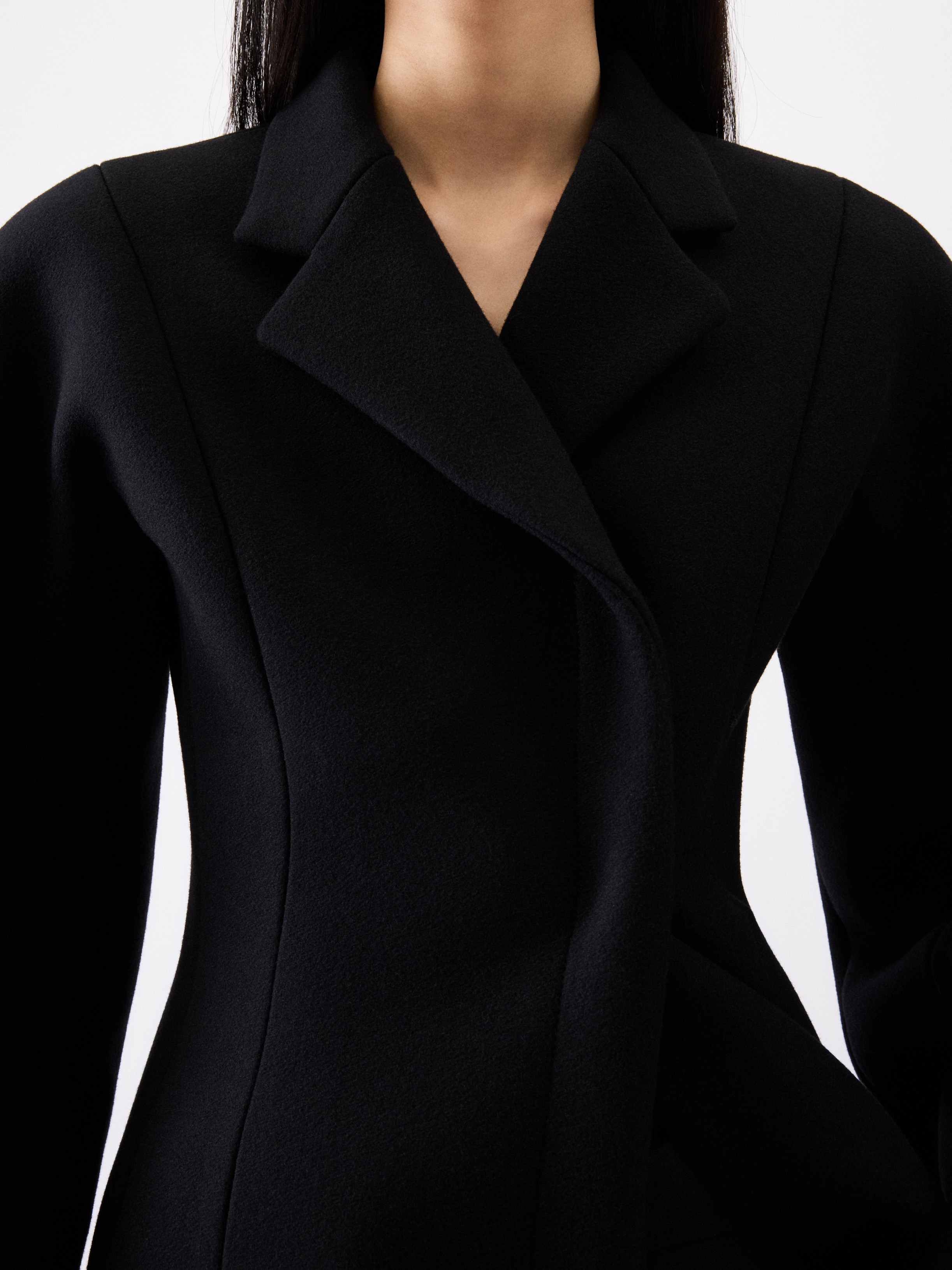 The Curvo Coat