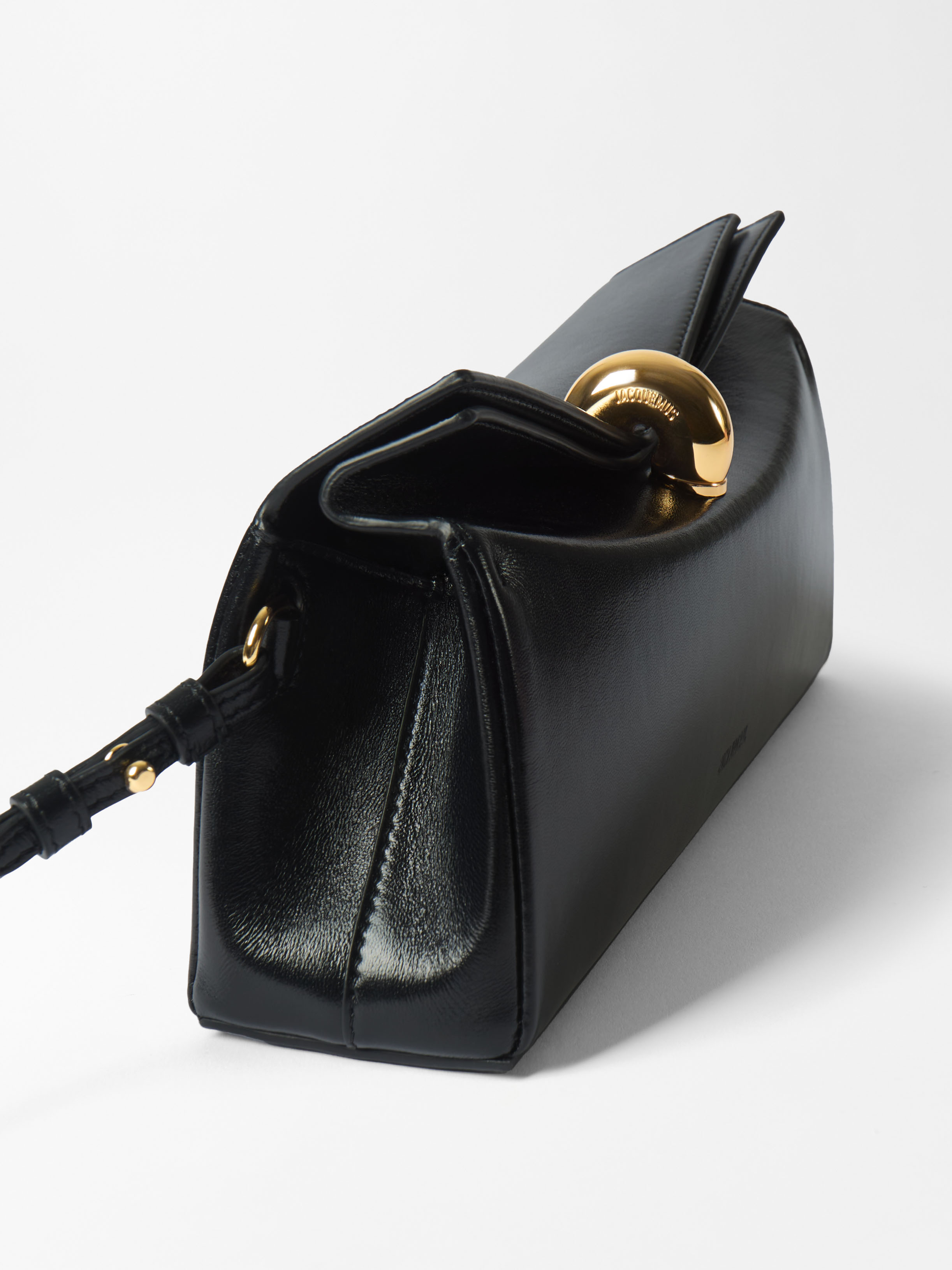 The Valérie Clutch