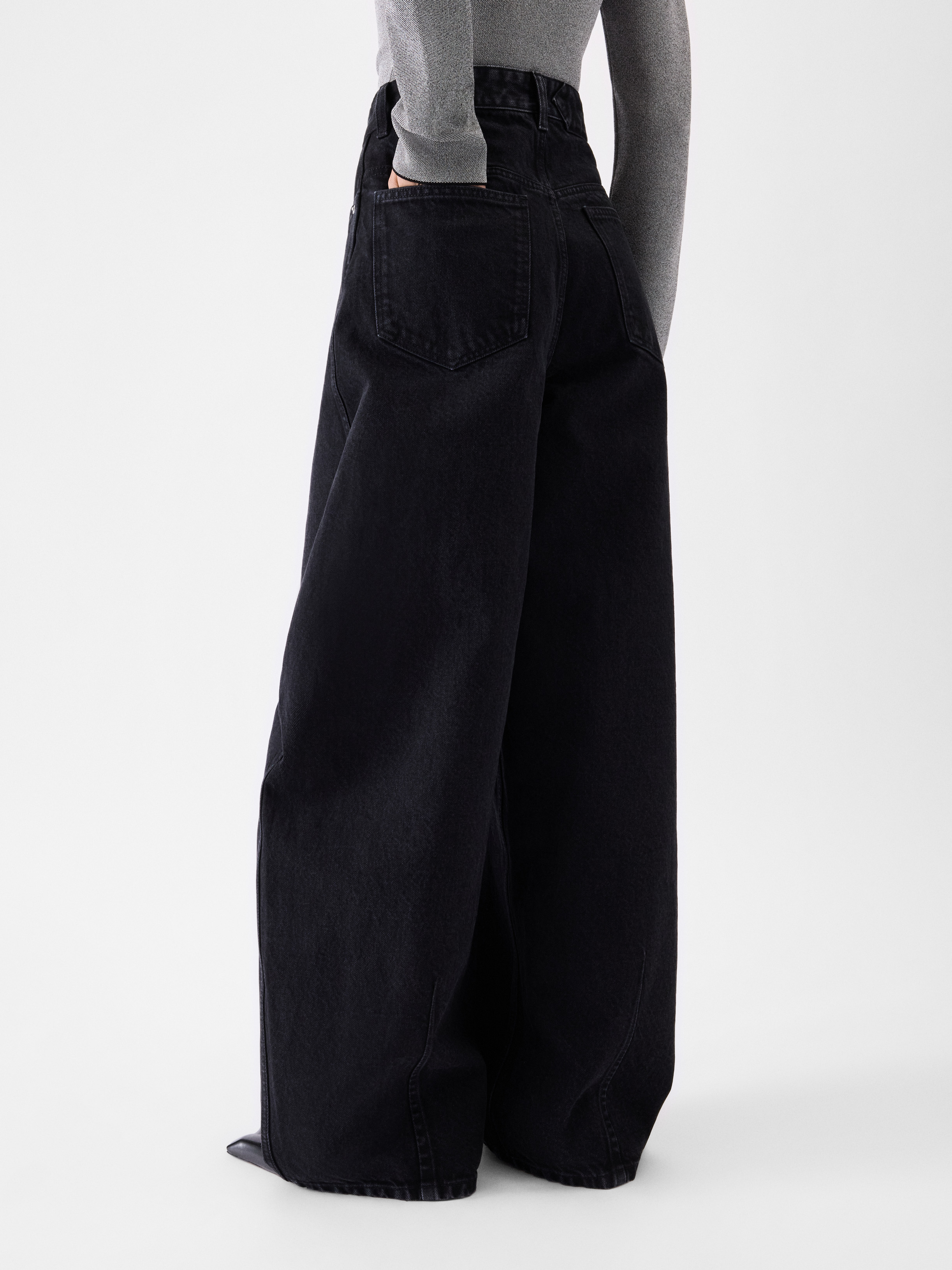 The Ovalo De-nîmes Denim Pants