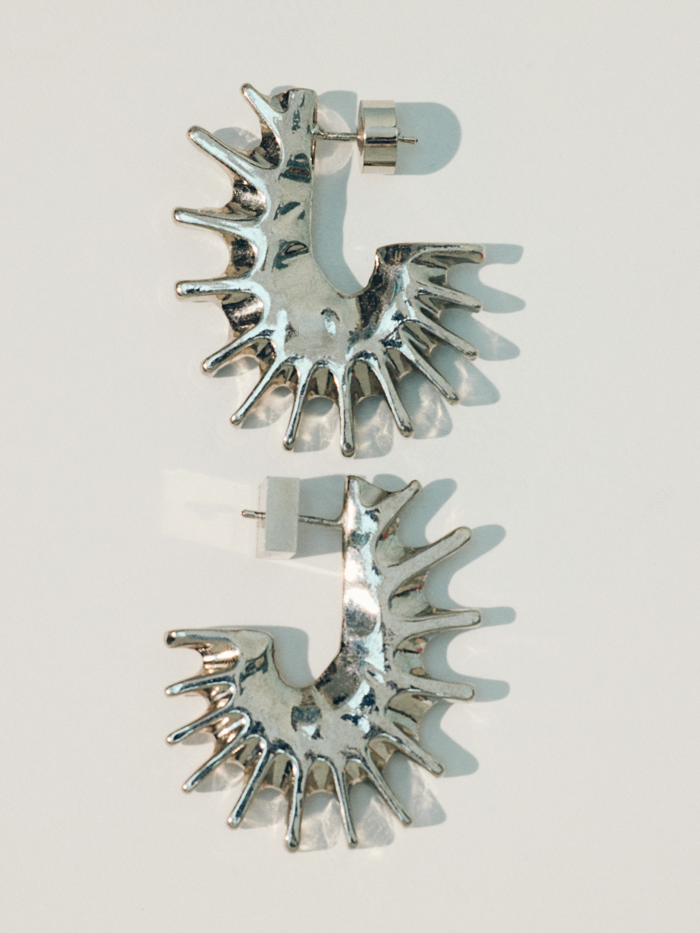 The Hippocampe Earrings