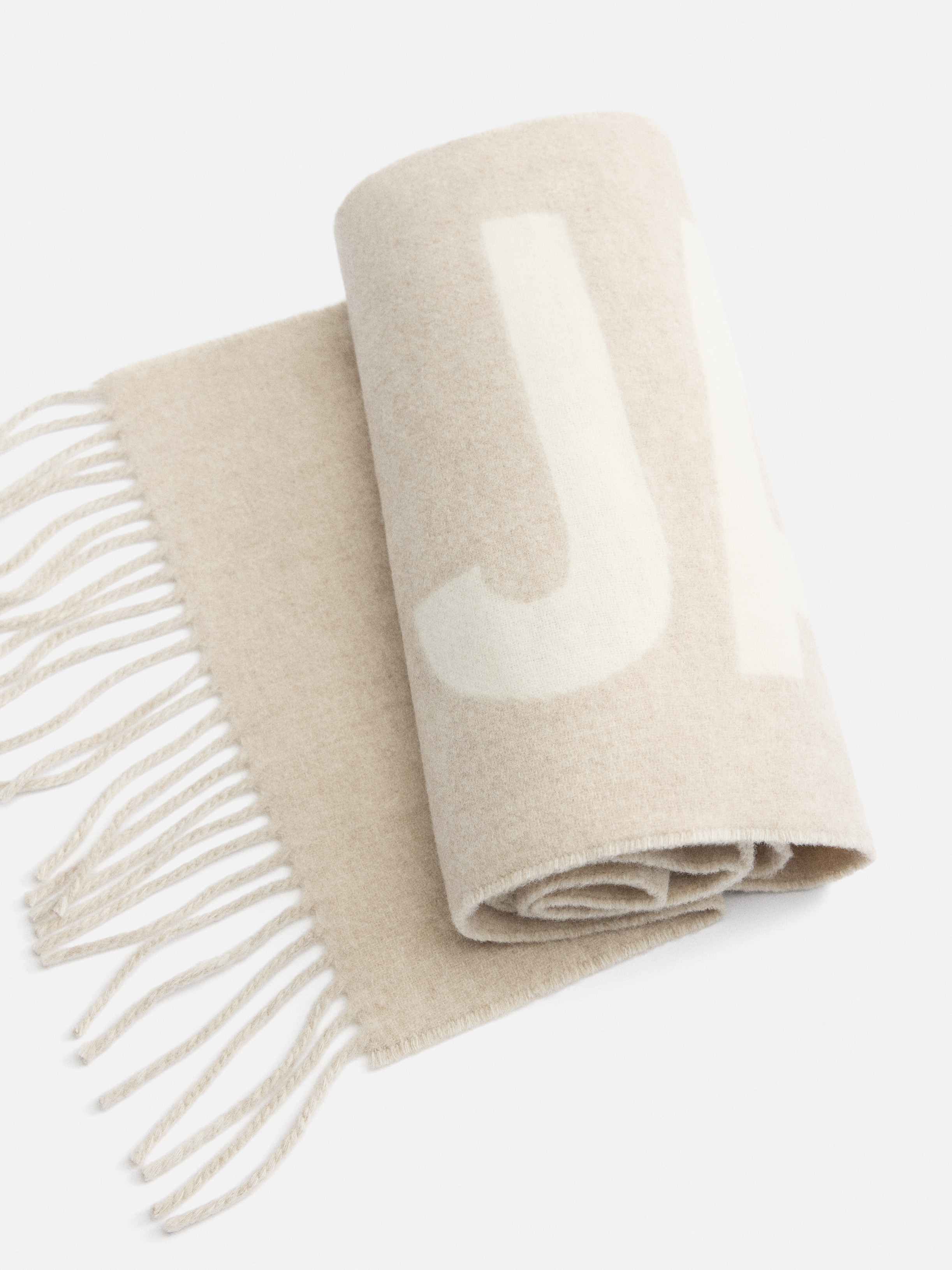 The Jacquemus Scarf